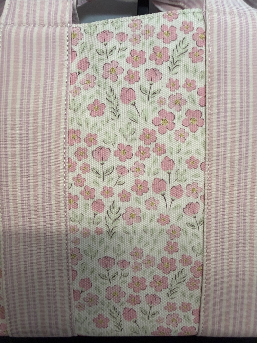 Nanette Lepore | “Pretty Petals-Pink Gingham” Bow-Accent Tote 🌸 - Picture 12 of 15